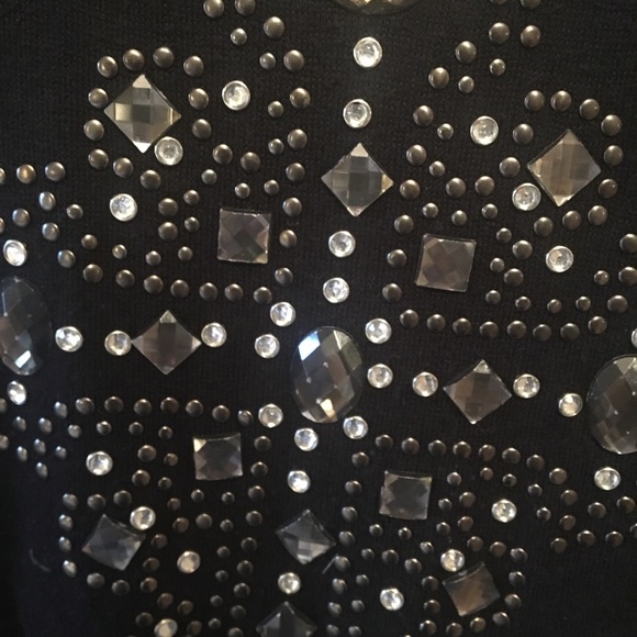 Sweater - Picture 2 of 3